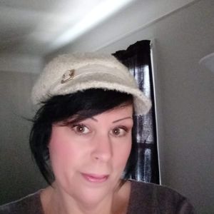 Meet your Posher, Brenda